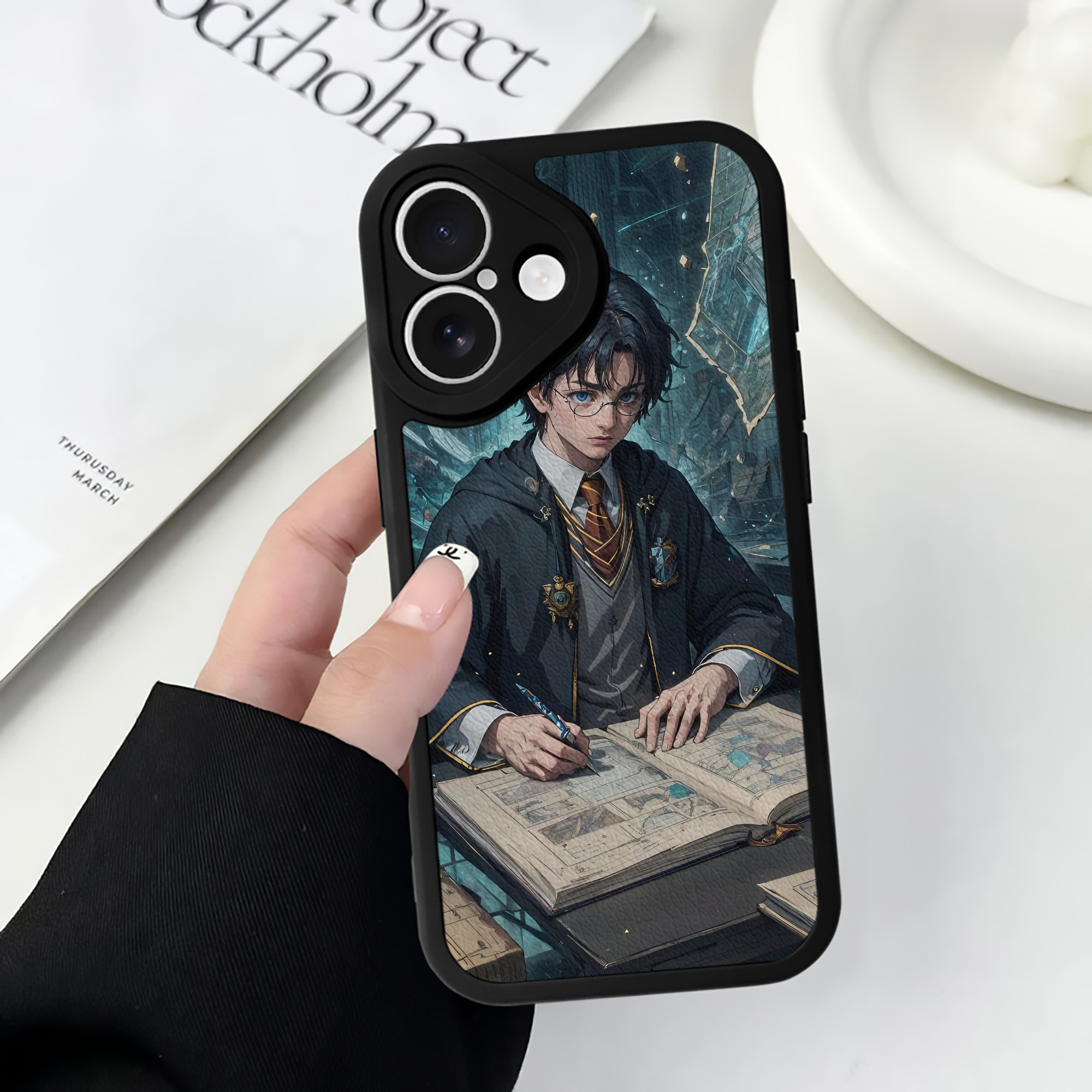（画像用） Harry Potter ハリー・ポッターシリーズ 【iPhone 16シリーズ対応】シリコンスマホケース（レザー調） 材質：シリコン